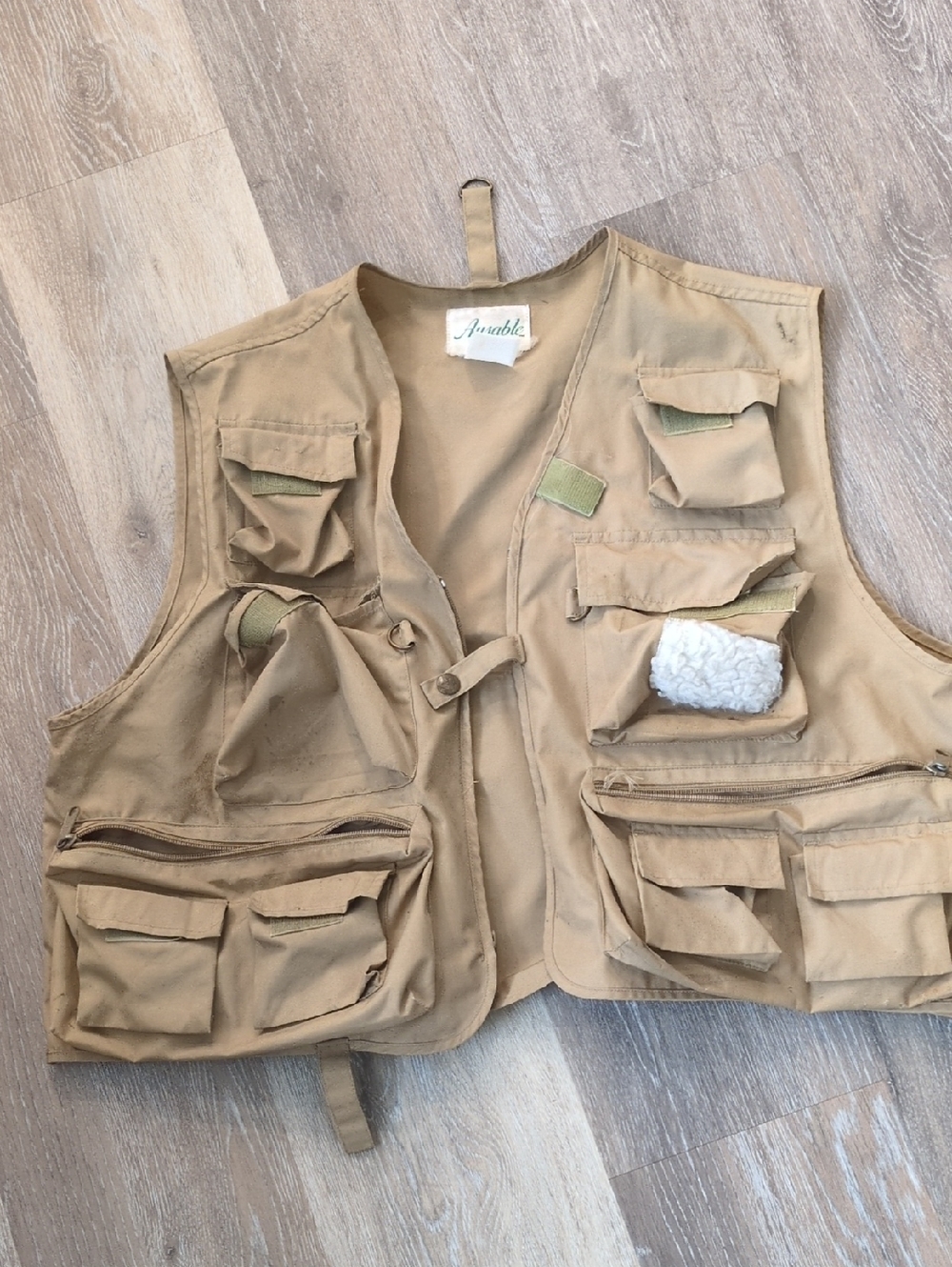 Men's Tan Utility Fishing Vest with Multiple Pockets